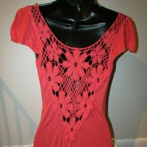 RUE 21 ORANGE SCOOP NECK SHIRT W FLORAL BACK SMALL